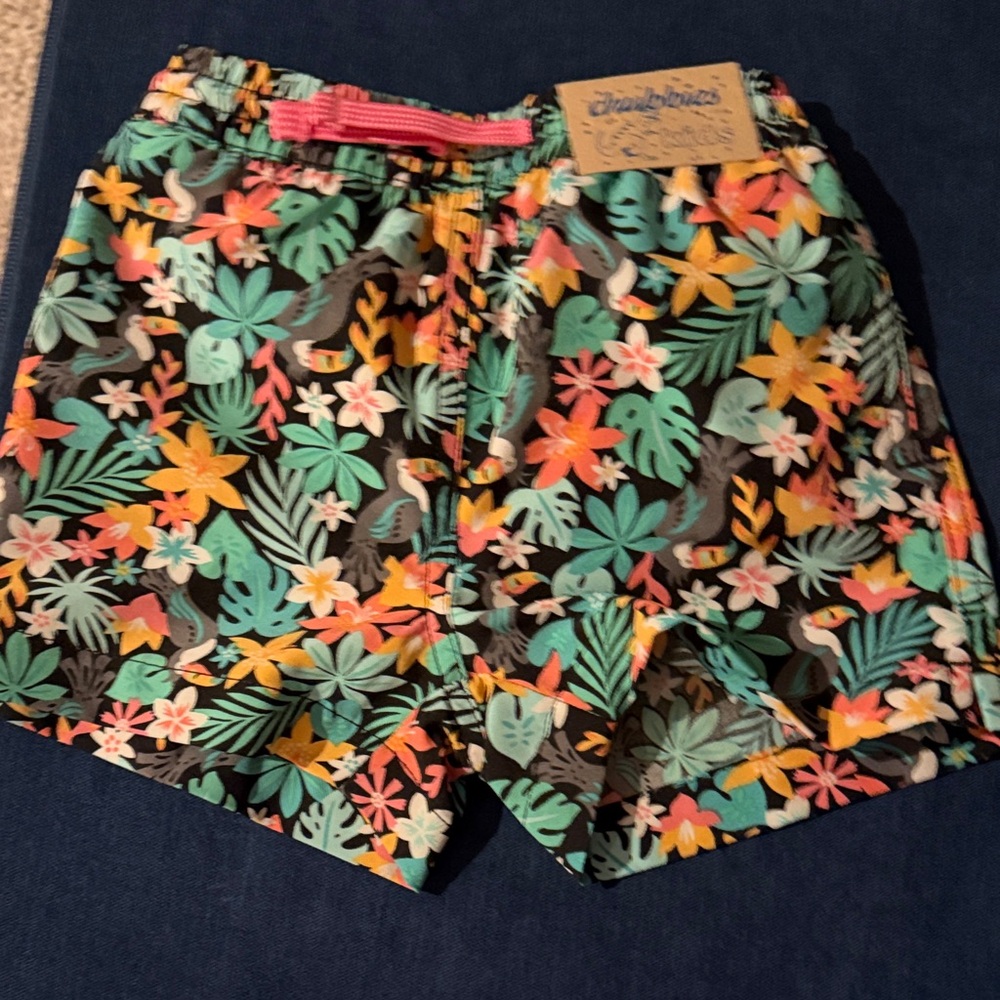 Chubbies Toddler Tropical Floral Swim Shorts in Black ‘Lil Blooms’ - 2T BNWT